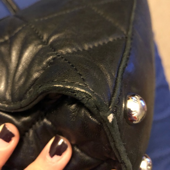 Michael Kors Quilted Hamilton Tote [MOVING SALE!‼️🚨] - Picture 5 of 8